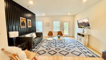 House | Internet