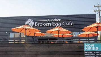 Apartment | 4 bedrooms, Internet