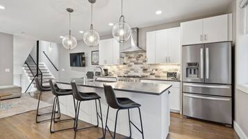 4 bedrooms, Internet