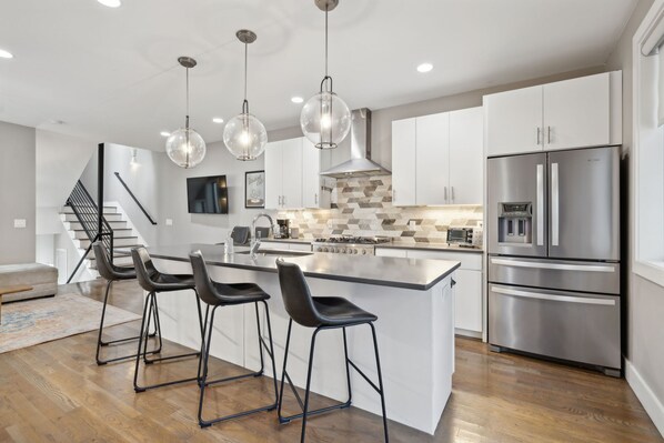 Apartamento | 4 dormitorios y Internet