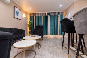 Apartment, Pool View