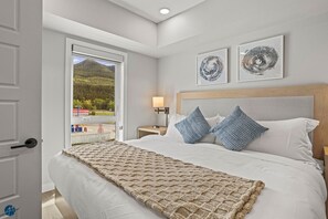 3 chambres, fer et planche à repasser, Wi-Fi, draps fournis
