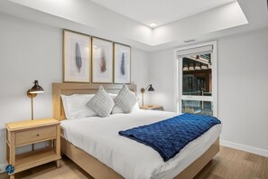 2 chambres, fer et planche à repasser, accès à Internet, literie fournie