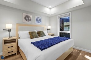 1 chambre, fer et planche à repasser, Wi-Fi, literie fournie