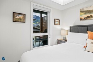 1 bedroom, iron/ironing board, Internet, bed sheets