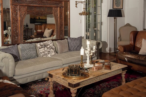 Télévision, cheminée