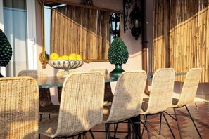 Outdoor dining - Suite Fiesole - Palazzo Sottil (Noto)