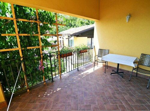 Scenic Retreat Rooms and Family Apartments - Double Room with Sea View