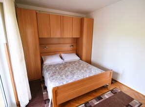 1 chambre, accès Internet, draps fournis