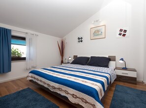 1 quarto, acesso à internet, roupa de cama