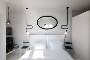 1 quarto, cofres nos quartos, ferros/tábuas de passar roupa