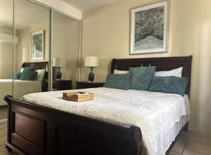 4 bedrooms, desk, free WiFi