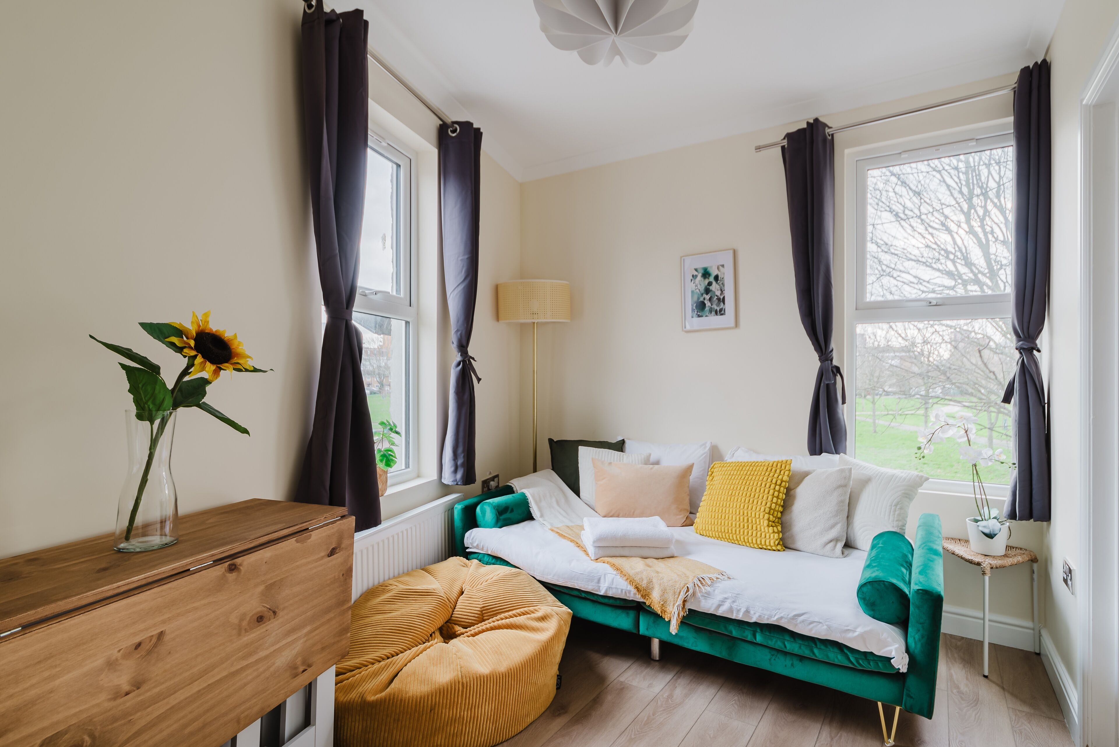 3 bedrooms, iron/ironing board, Internet, bed sheets