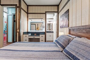 2 bedrooms, desk, iron/ironing board, free WiFi