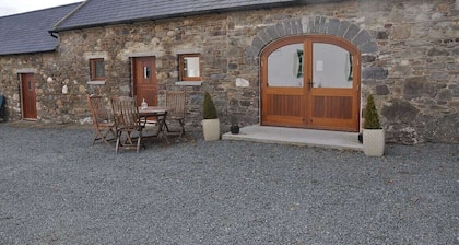 Stunning Renovated Country Barn