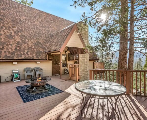 Terrace/patio - 4-Story Lake View Cabin with Boat Slip & Private Marina with Launch Ramp (Bass Lake)