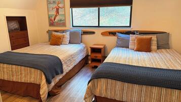 5 bedrooms, WiFi, bed sheets