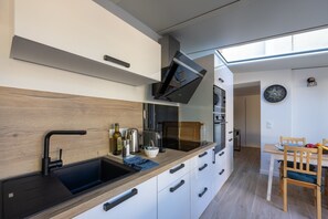 Køleskab, mikrobølgeovn, ovn, opvaskemaskine