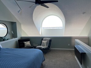 3 bedrooms, iron/ironing board, WiFi, bed sheets - Wonderful 3 Bedroom Condo in Beautiful Spring Lake, On the River (Spring Lake)