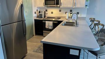 Microwave, oven, stovetop, dishwasher