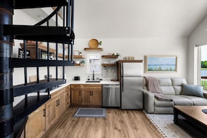 TV - Sweet Escape Cabin #3 (Point)