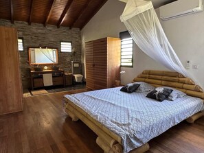 3 soverom, strykejern/-brett, reiseseng for barn og wi-fi (inkludert)