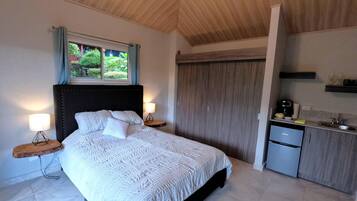 Comfort Bungalow, Mountain View | Private kitchenette