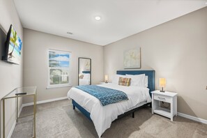 2 bedrooms, desk, iron/ironing board, free WiFi