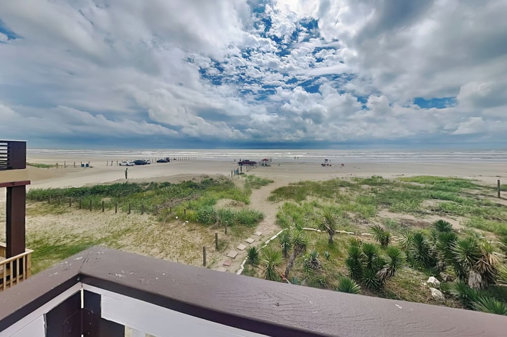 Emily By The Sea by Ryson Vacation Rentals - Bay Harbor, TX