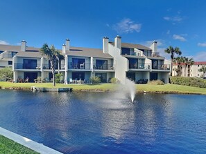 Condo (2 Bedrooms) | Property amenity