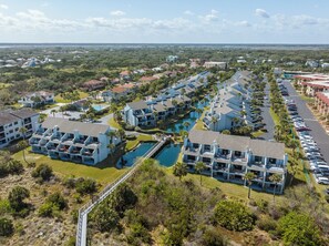 Condo (2 Bedrooms) | Property amenity