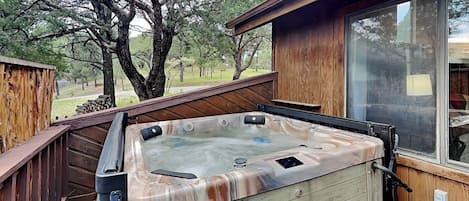 House (3 Bedrooms) | Property amenity