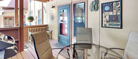 Condo (2 Bedrooms) | Property amenity