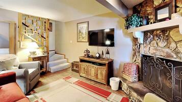 Kondominium (2 Bedrooms) | Bagian depan properti