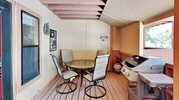 Kondominium (2 Bedrooms) | Fasilitas properti