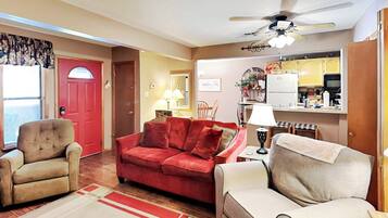 Kondominium (2 Bedrooms) | Fasilitas properti