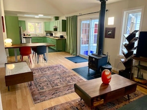 Interior - Forest Guest Suite Near Picton Centre (Pet-Friendly &Hot Tub &Park Pass)
(Prince Edward)