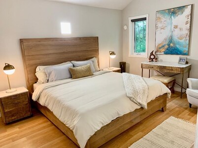 Forest Guest Suite Near Picton Centre (Pet-Friendly &Hot Tub &Park Pass)
