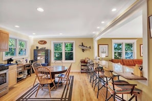 Main House | Kitchen | Dining Area