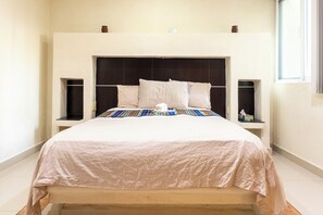 3 chambres, fer et planche à repasser, Wi-Fi gratuit