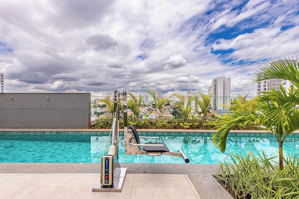 Outdoor pool, pool loungers