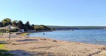 Lovely apartment in Gornji Karin