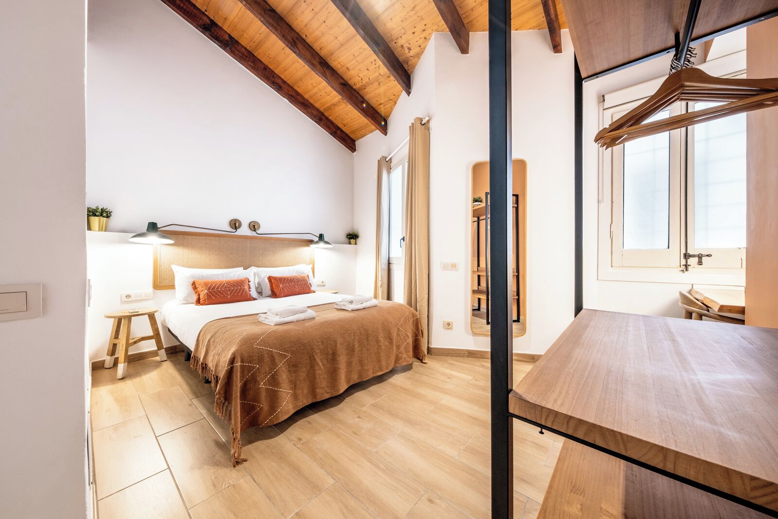 Familienapartment, 2 Schlafzimmer | Bügeleisen/Bügelbrett, kostenloses WLAN, Bettwäsche