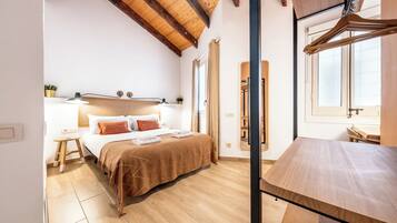 Familienapartment, 2 Schlafzimmer | Bügeleisen/Bügelbrett, kostenloses WLAN, Bettwäsche