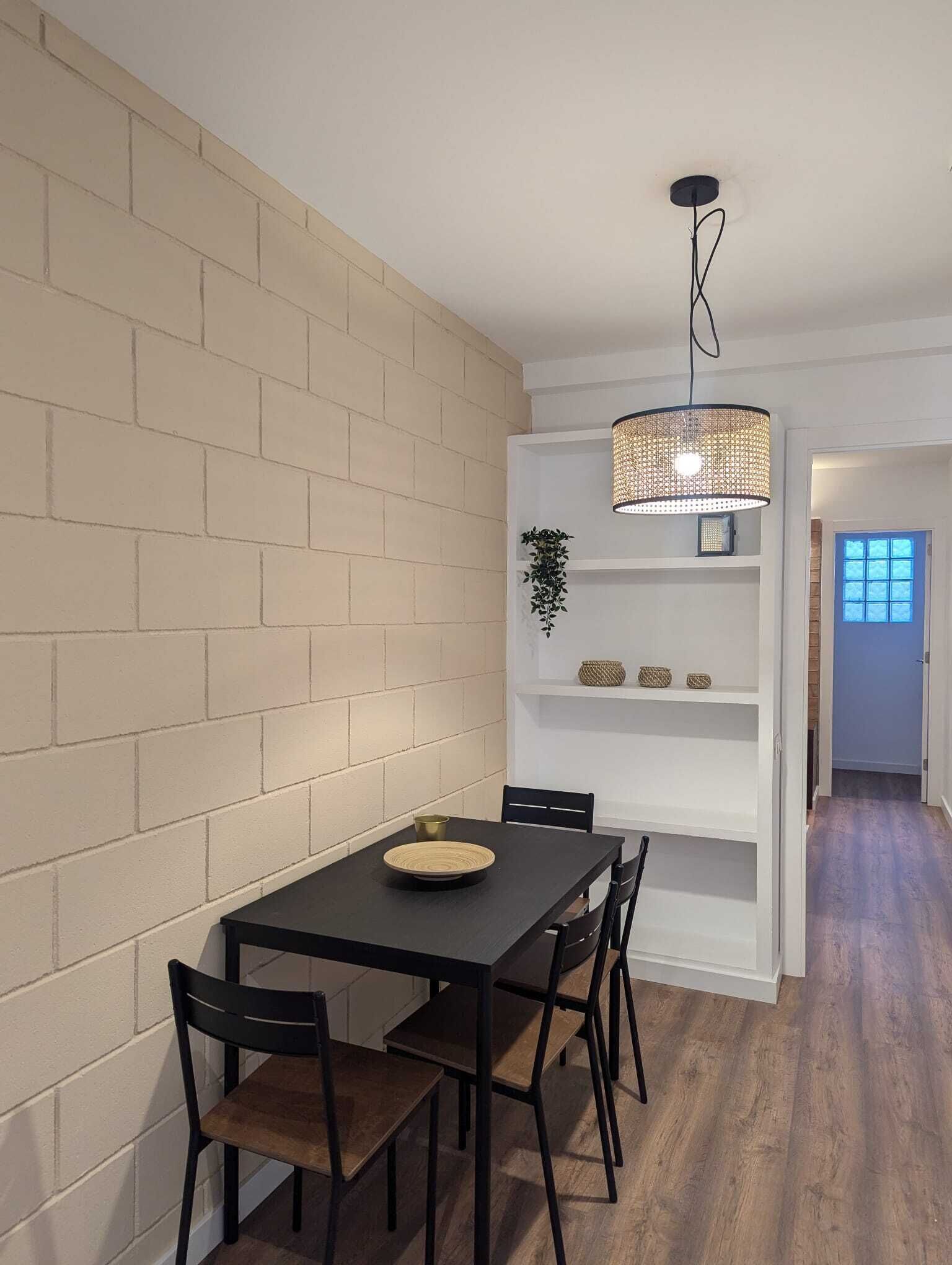 Deluxe Apartment, 2 Bedrooms | Ruang makan