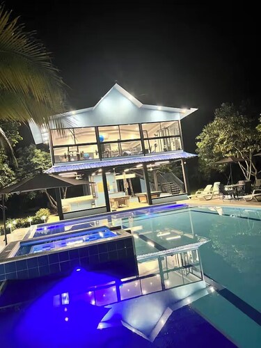 Finca club las palmas en Girardot 