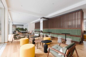 Luxury Apartment, City View | Living area - Cómodo y Lujoso Departamento en Condesa (Mexico City)