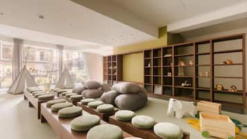 Luxury Apartment, City View | Living area