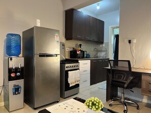 Private kitchen - One Bedroom By Birnes Haven (Ongata Rongai)