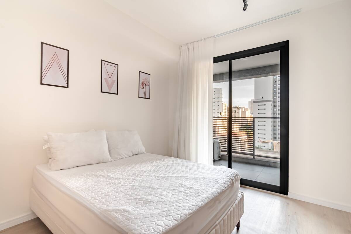 Studio Supérieur, balcon | Coffres-forts dans les chambres, bureau